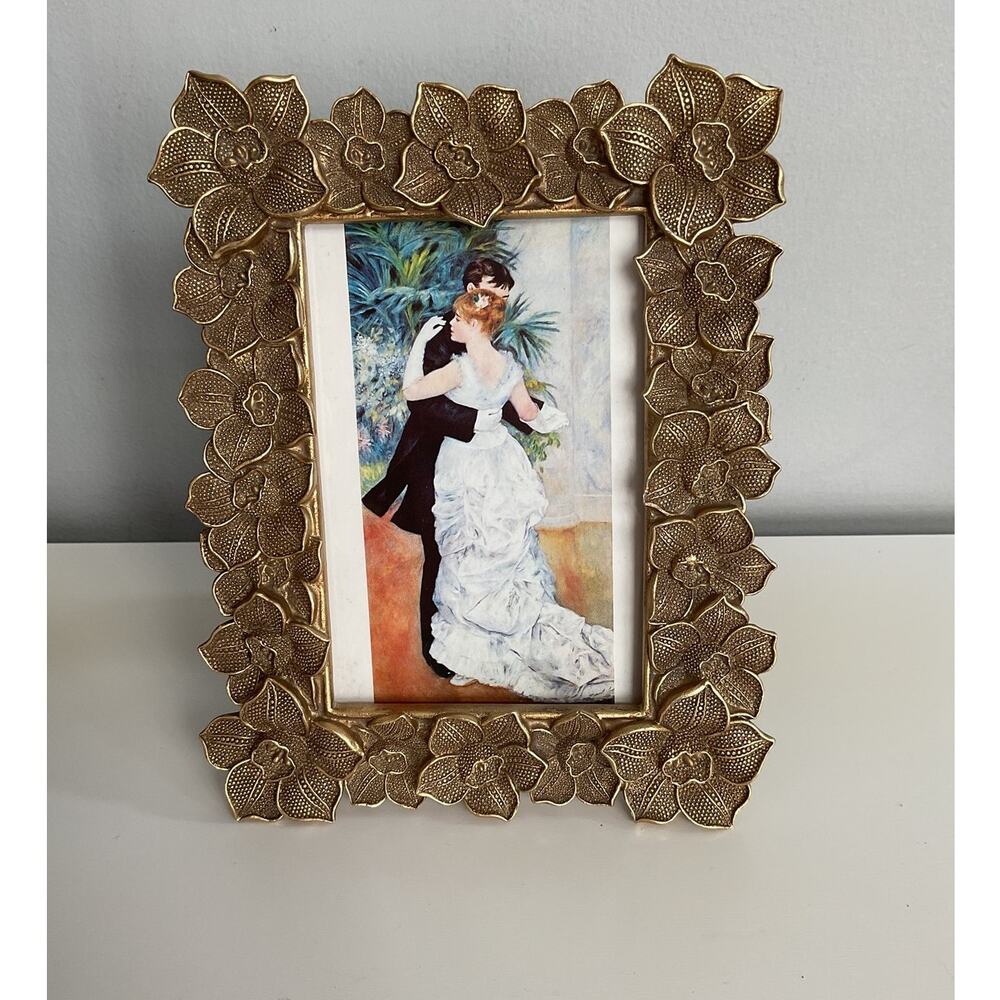 Laura Ashley 5x7 Gold Flower Textured Picture Frame